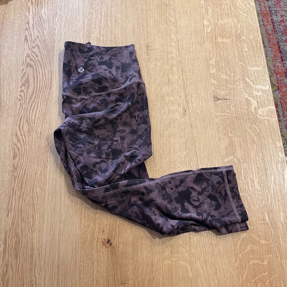 Lululemon Align High Rise Crop 21"